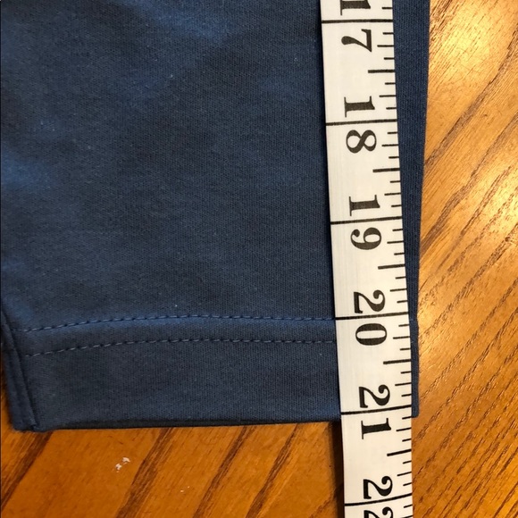 2 turtlenecks - Picture 5 of 10